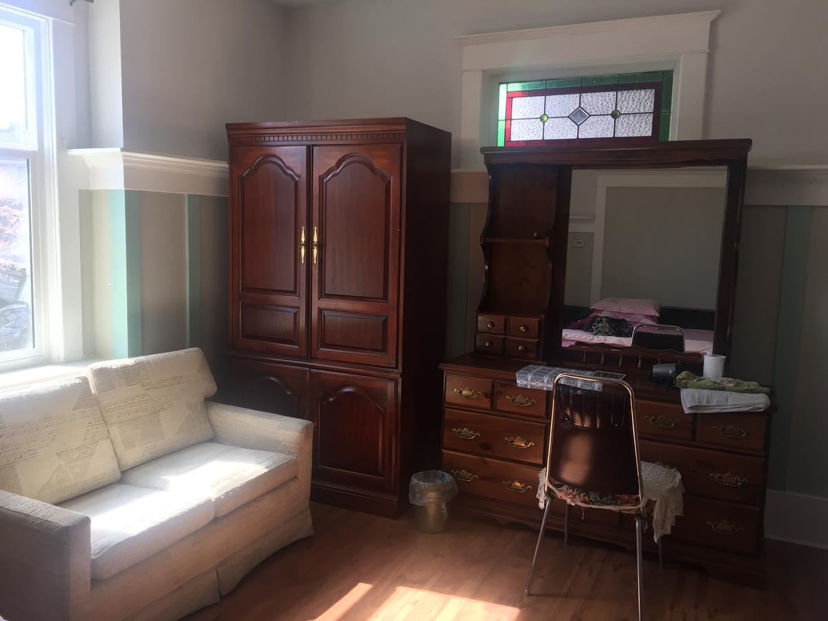 Mayfair Mall Family Inn Homestay